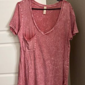 alt. State heathered red v neck. Soft!
